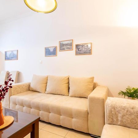 F & B Collection - 2 Bedroom Flat เทสซาโลนิกิ ภายนอก รูปภาพ
