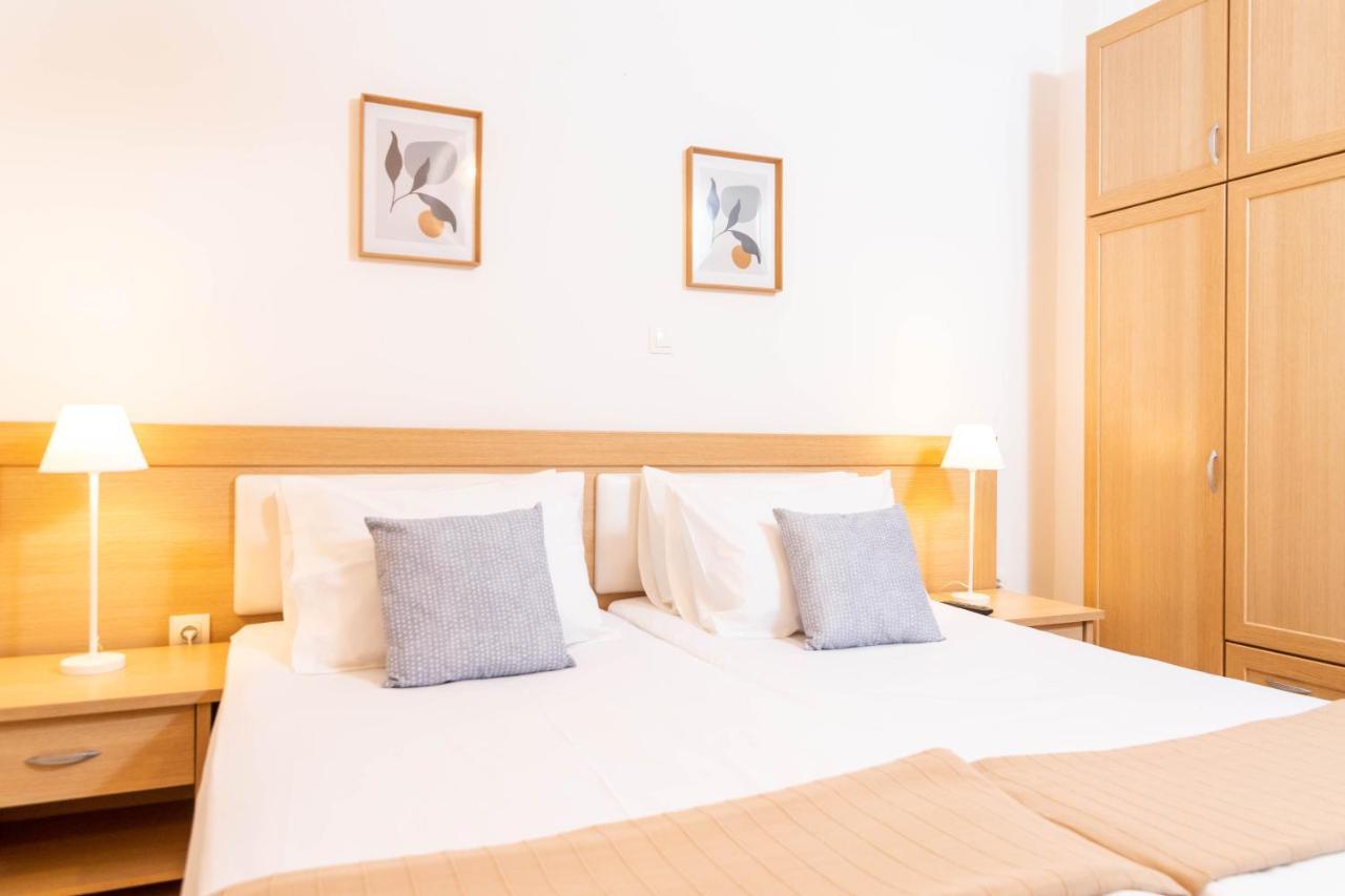 F & B Collection - 2 Bedroom Flat เทสซาโลนิกิ ภายนอก รูปภาพ