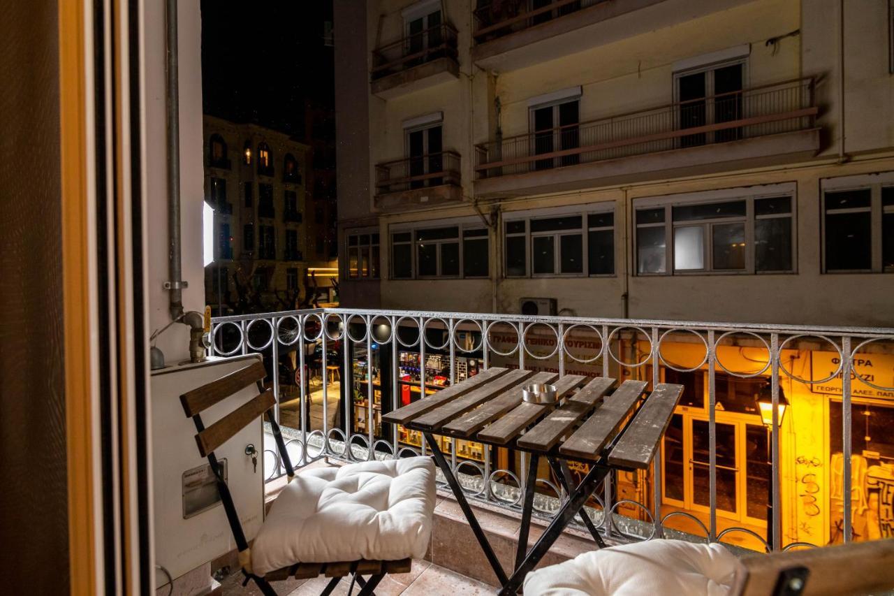 F & B Collection - 2 Bedroom Flat เทสซาโลนิกิ ภายนอก รูปภาพ